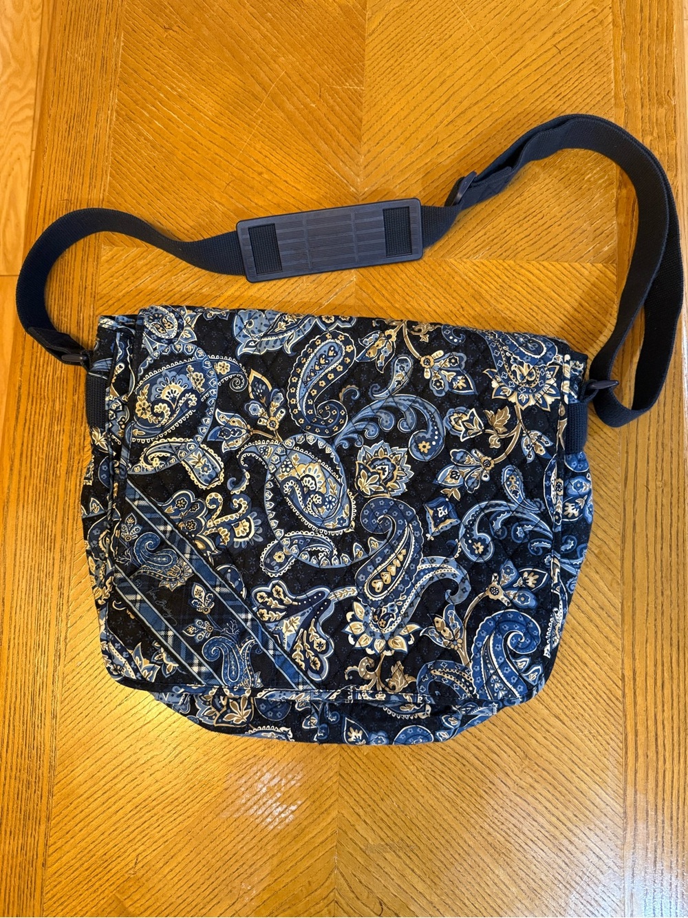 Vera Bradley Navy and Light Blue Paisley Messenger Bag
